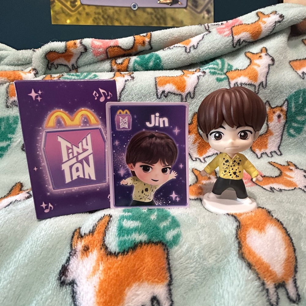 TINYTAN BTS JIN - WITH PHOTOCARD AND BOX